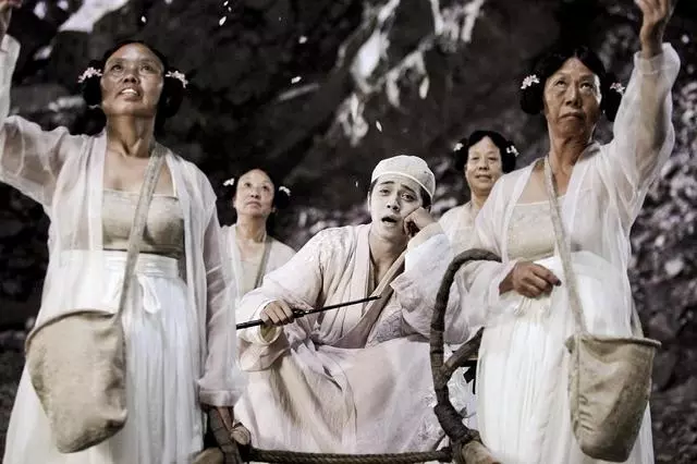 周星馳成龍折戟春節檔,吳京成新一代票房之王?
