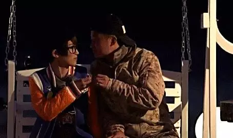 吳京又火了!被騙6000萬救地球的背後,卻被一個女人拯救!