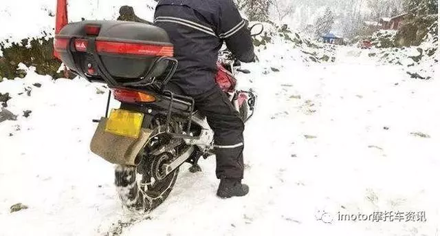 老司機雨天、雪地行走經驗