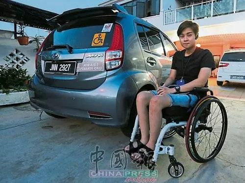 致敬! 前女籃青國手對抗命運 車禍半身癱 駕Grab為生
