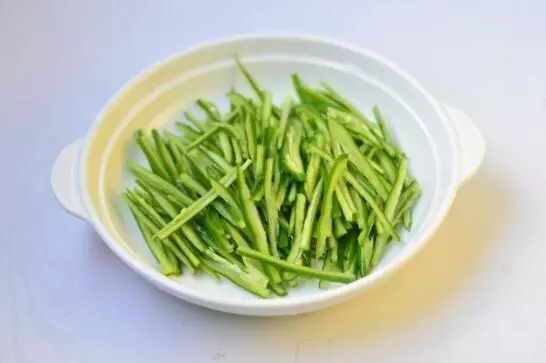 家常菜青椒肉絲的做法