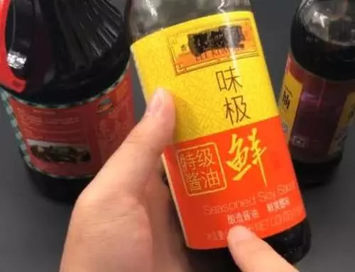 市場上這幾種醬油別再買了,添加劑超標,長期食用對人體肝臟產生危害,看完盡快提醒家裡人
