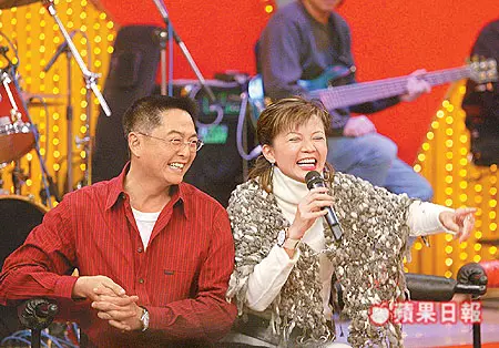 高欣欣、李國超 相戀13年,陪對方走過離婚...陪對方一起練國標,老了才知道簡單的愛,最實在!