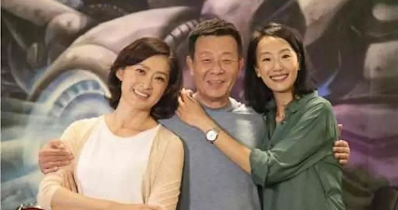 一夫二妻,樓上樓下,63歲寇世勳已後悔稱太累!