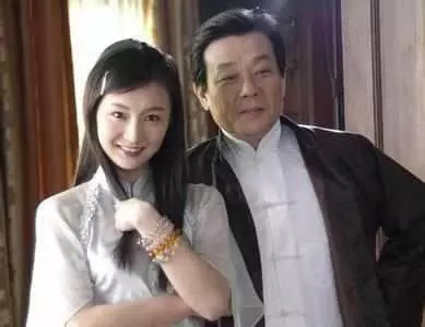 一夫二妻,樓上樓下,63歲寇世勳已後悔稱太累!