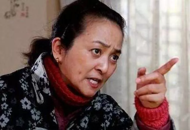 我未婚先孕,婆家嫌丟人一毛不拔,三天後回門哥來接我,婆婆愣了