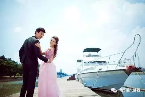 繼子婚後找我借錢買房我讓他寫欠條當看到手機一亮我撕了欠條
