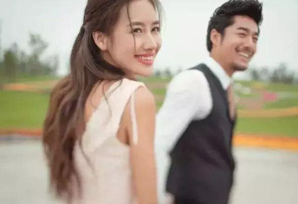 娘家房子拆遷,爸媽把錢交給我,婆婆要給小叔子買房,我氣急怒罵