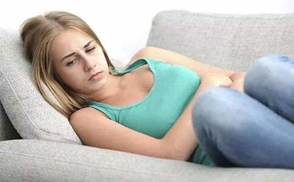 媽媽,你生我卻拋棄我,現在為了弟弟結婚,你竟要霸占我的房子?