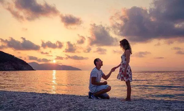 婆婆讓兒媳幫女兒買房,兒媳:我結婚的時候,你連彩禮錢都沒給我