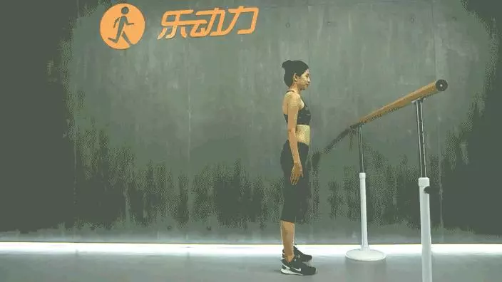 腋下「這塊肉」害你明明很瘦上半身卻顯厚 5個運動讓你美秀肩膀不用怕