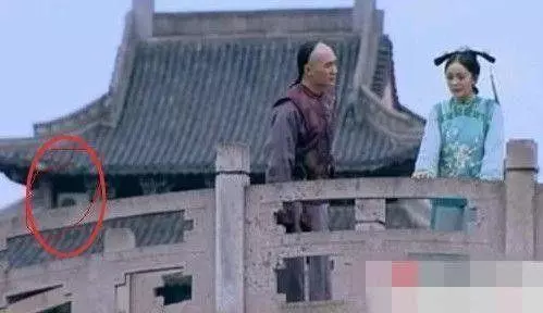 史上最雷人的穿幫鏡頭,讓人哭笑不得,「超爆笑的穿幫鏡頭」大盤點!