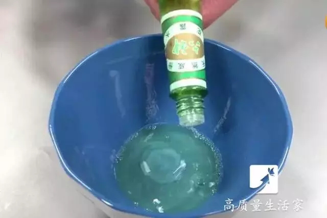 難怪花露水在國外賣那麼火,看完這4大妙用,趕緊回家買一瓶!