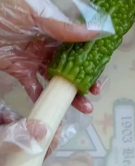 苦掛配香蕉,碰出新滋味,讓你想都想不到的絕妙美食