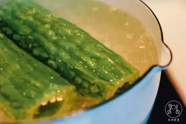 苦掛配香蕉,碰出新滋味,讓你想都想不到的絕妙美食