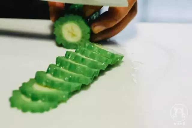 苦掛配香蕉,碰出新滋味,讓你想都想不到的絕妙美食