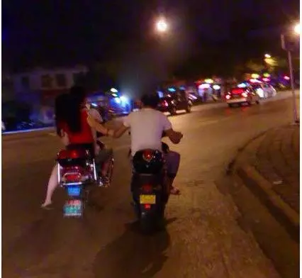 這26張圖讓我全身硬了!妹子你身材再好也不能這樣咩!這樣的女人你敢娶回家嗎?看到最後一張差一點就癱瘓了!