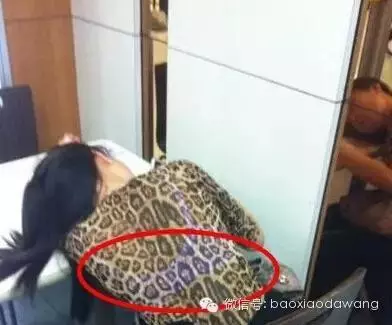 這26張圖讓我全身硬了!妹子你身材再好也不能這樣咩!這樣的女人你敢娶回家嗎?看到最後一張差一點就癱瘓了!