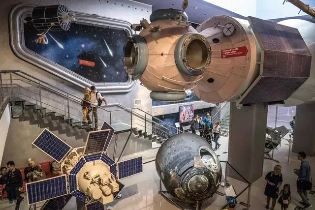 國際空間站的廁所又壞了,太空如廁是種怎樣的體驗?