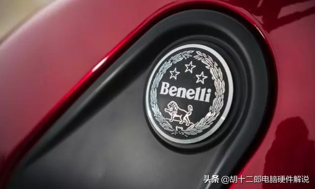 歐式復古街車,配水冷雙缸電噴百米僅5.6秒,車友:帥氣小獅子