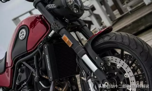 歐式復古街車,配水冷雙缸電噴百米僅5.6秒,車友:帥氣小獅子