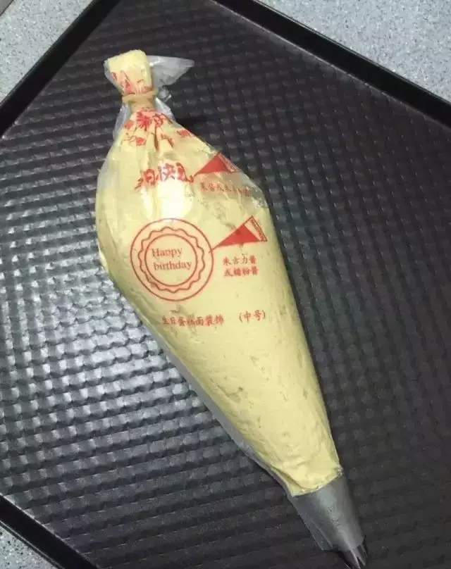 這樣做出來的曲奇紋路清晰,味道勝過小熊餅乾