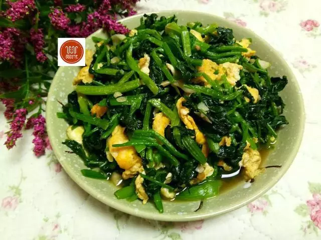 春天就要吃綠色菜,口味清淡營養高,老人小孩都能吃!