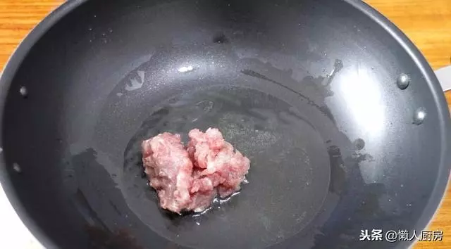 教你麻婆豆腐的家常做法,色澤紅亮,豆腐嫩滑不碎,配米飯太香了
