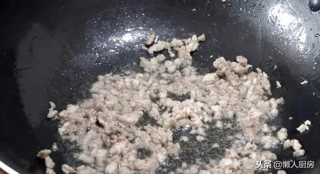教你麻婆豆腐的家常做法,色澤紅亮,豆腐嫩滑不碎,配米飯太香了