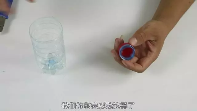 垃圾桶上一定要放一隻筷子,這個妙招太棒了,後悔今天才知道