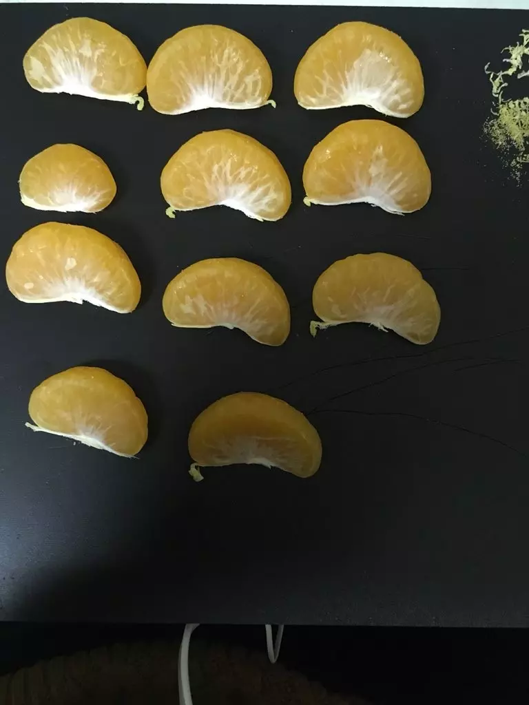 橘子「極限去筋」療癒慘!抄鑷子修行整天 警告:內容將引起舒適