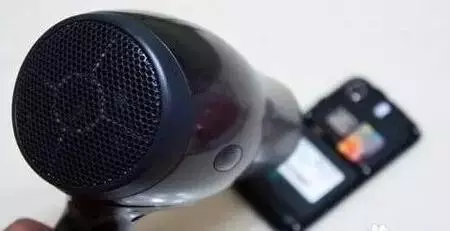 手機沒電又沒帶充電器!只要一招讓你手機電量即可恢復100%!