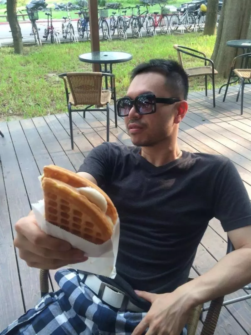 畢業就進台積電的甘仲維,6年後眼變瞎一無所有,對 Google說No,留在台灣,即使身體不完整,也要勇敢面對人生