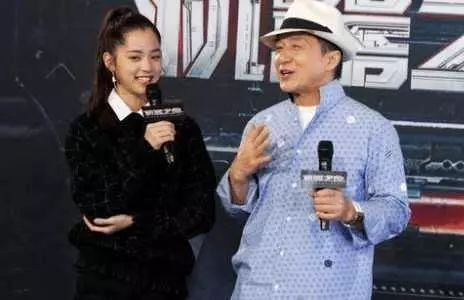 房祖名歐陽娜娜戀情確定!成龍表示:想要女兒!