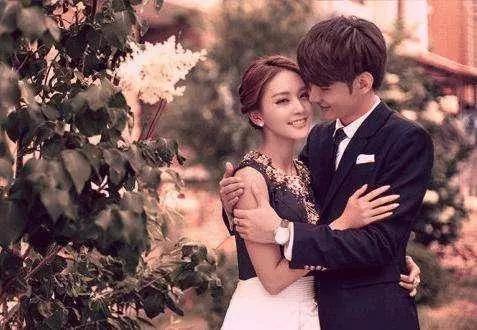 婆婆70歲大壽,老公回來看到妻子挺大肚子在廚房,婆婆怒掀桌子