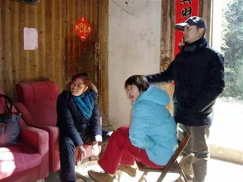 娘家拆遷兩套房,哥嫂說我是外姓沒我份,爸也支持,再見面我笑了