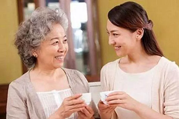 我和婆婆親如母女關係非常好,人人羨慕,卻只在一夜之間就變了樣