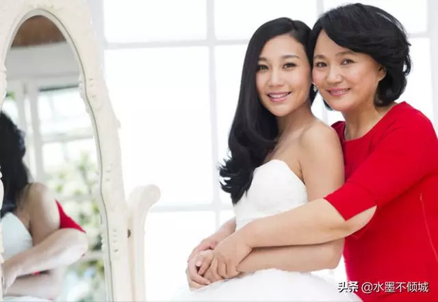 我母親罵我:有幾個臭錢不知道姓啥了,錢早晚都得用來買藥治病
