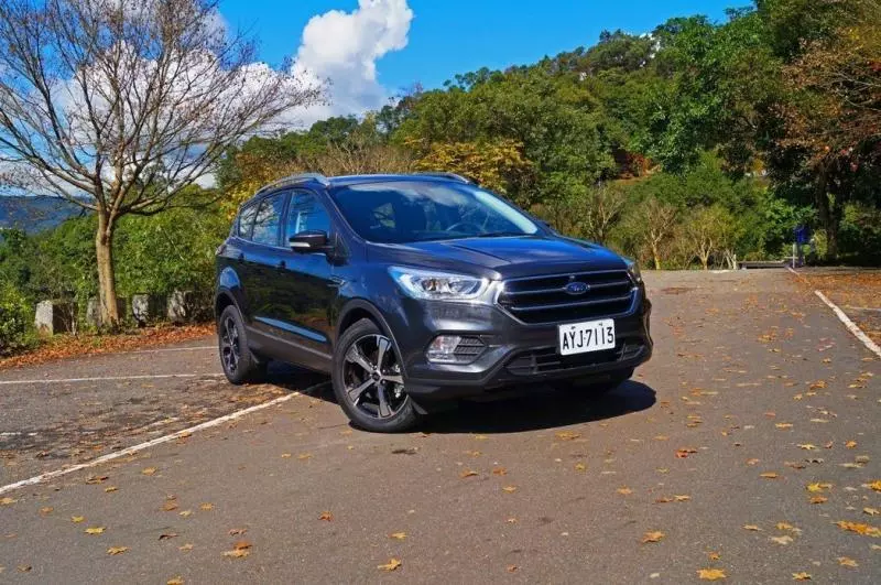 覺得不輸!Ford KUGA 環景動勁版vs. 19年式Mitsubishi Outlander | 深度報導