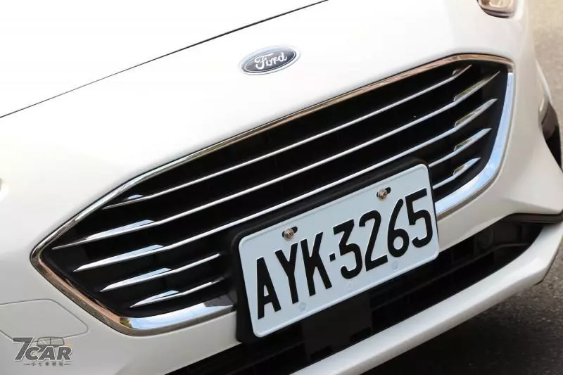 2019 Ford Focus EcoBoost182 旗艦型規格配備表