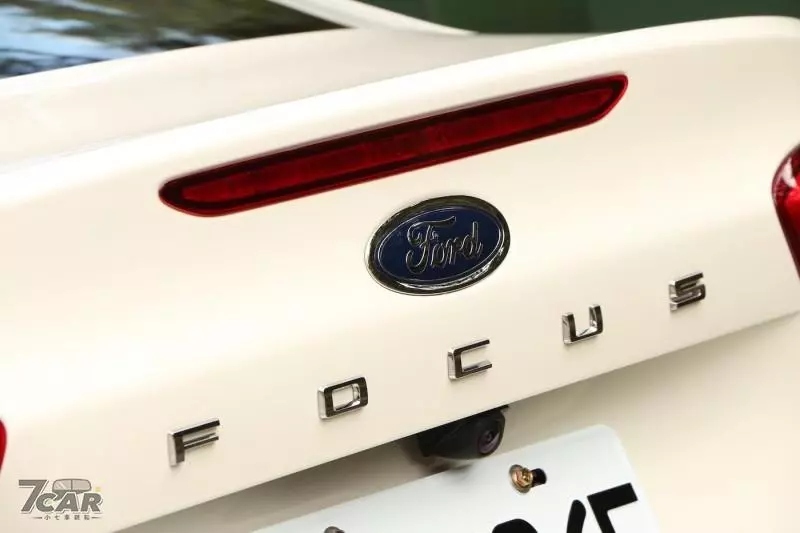 2019 Ford Focus EcoBoost182 旗艦型規格配備表