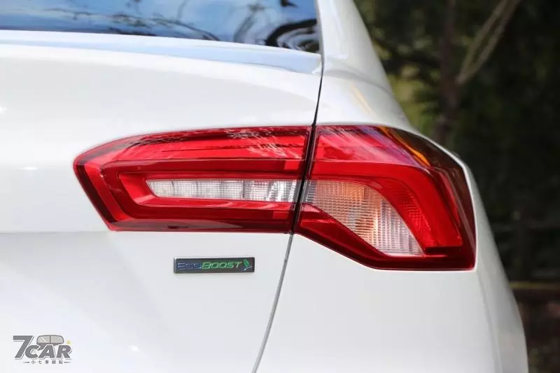 2019 Ford Focus EcoBoost182 旗艦型規格配備表