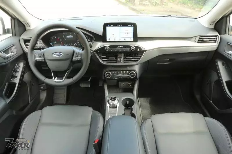 2019 Ford Focus EcoBoost182 旗艦型規格配備表
