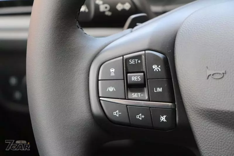 2019 Ford Focus EcoBoost182 旗艦型規格配備表