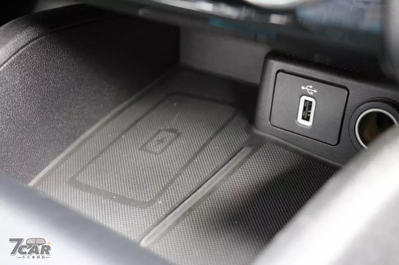 2019 Ford Focus EcoBoost182 旗艦型規格配備表