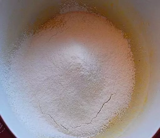 簡單的【蛋卷】平底鍋製作方法,蛋糖香味濃郁,讓我們在家也能最出酥脆可口的蛋卷