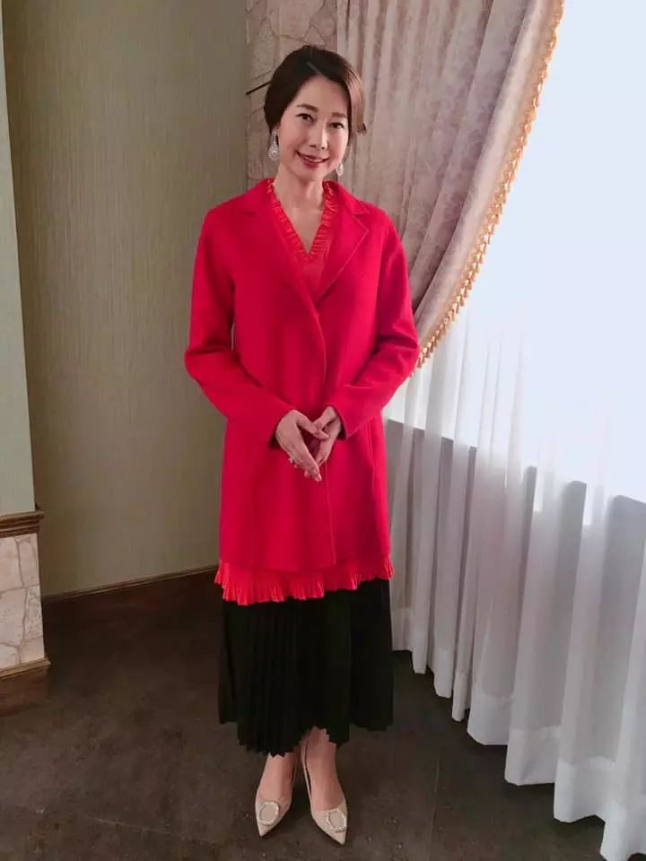 《炮仔聲》丁寧結婚10年「每天會等老公下班」感情超好,照顧「3混血兒女」不忘過兩人世界!