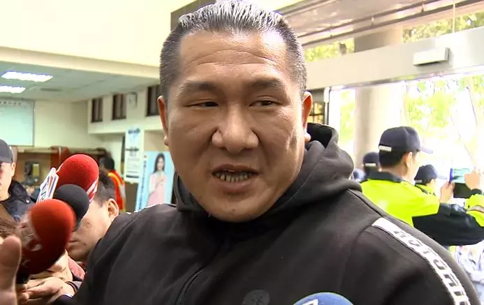 李婉鈺提告!檢首傳館長開庭 現場成粉絲見面會