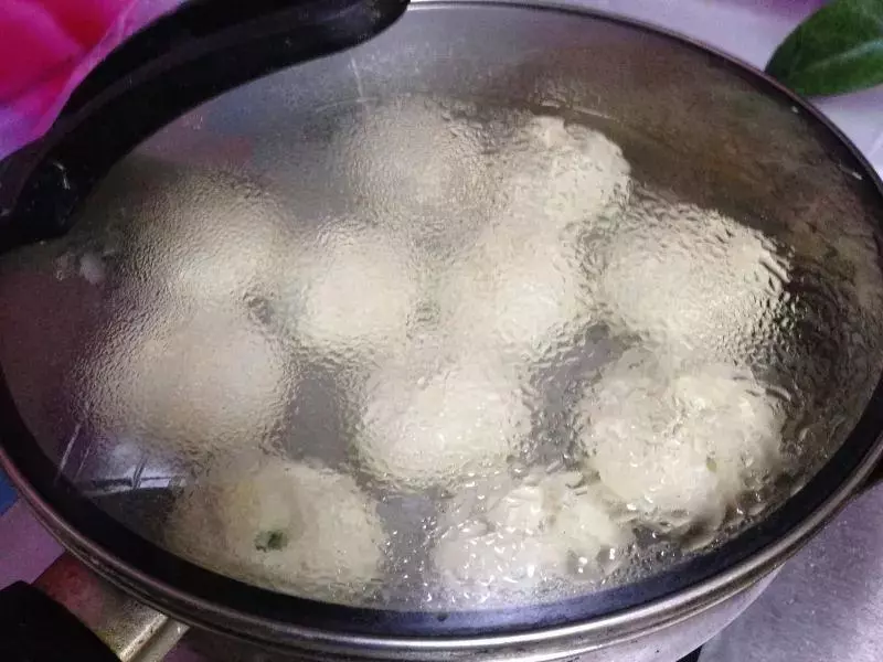 一個小竅門,教您做出皮酥餡嫩的水煎包,一口氣吃五個都不夠