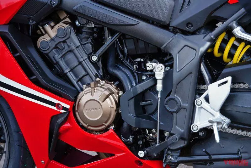 【試乘報告】有殼?沒有殼?HONDA「CB650R/CBR650R」
